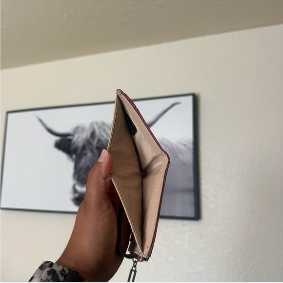 GUESS Maroon bifold Card Holder - Picture 2 of 4